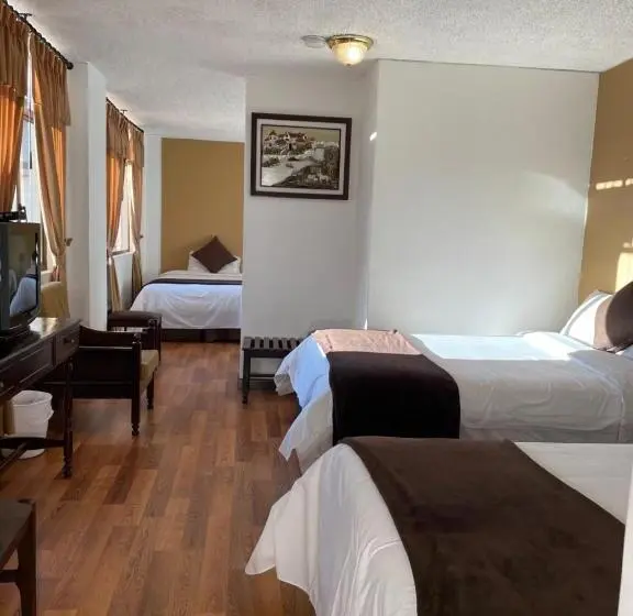 Superior-perhehuone, Loft Nass Atahualpa