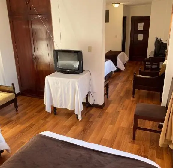 Superior-perhehuone, Loft Nass Atahualpa