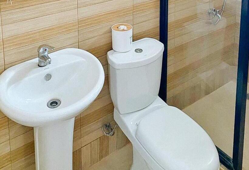 اتاق استاندارد با سرویس بهداشتی مشترک, Reddoorz Hostel @ St. Paul Village Lapulapu