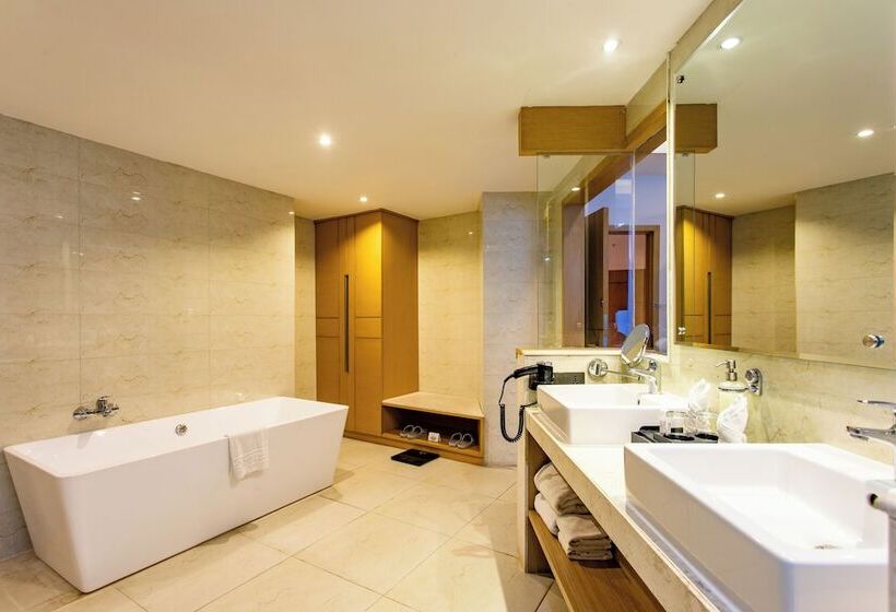 اتاق سوپریور, Siraichuli