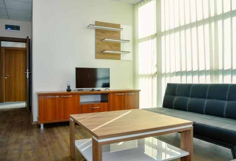 آپارتمان سوپریور 1 خوابه, Story