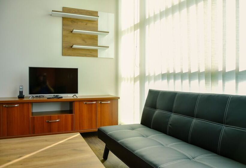 آپارتمان سوپریور 1 خوابه, Story