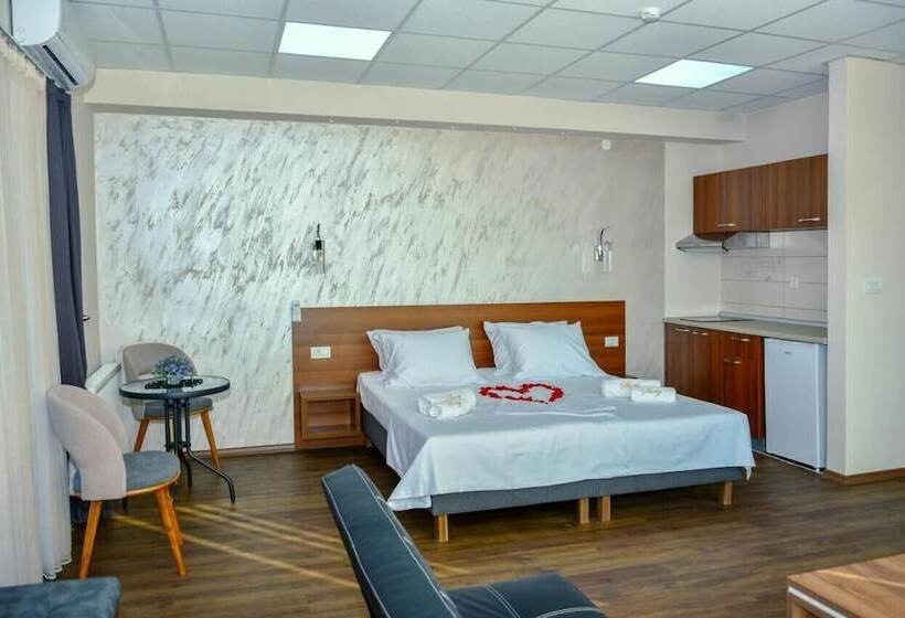 آپارتمان سوپریور 1 خوابه, Story