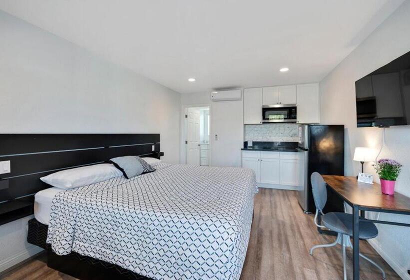 Стандартный Номер Кровать Кинг, Unik Motel