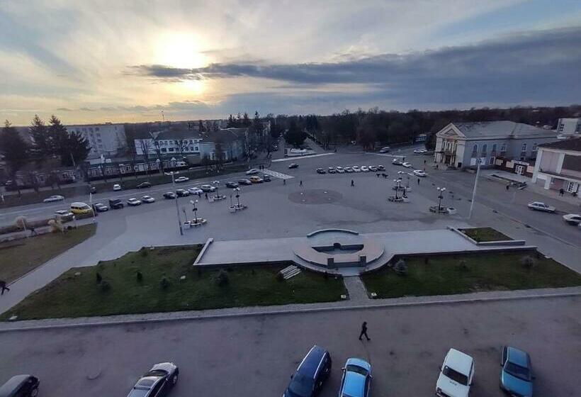 スタンダード４人部屋, отель меридиан