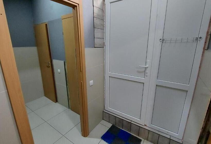 スタンダード４人部屋, отель меридиан