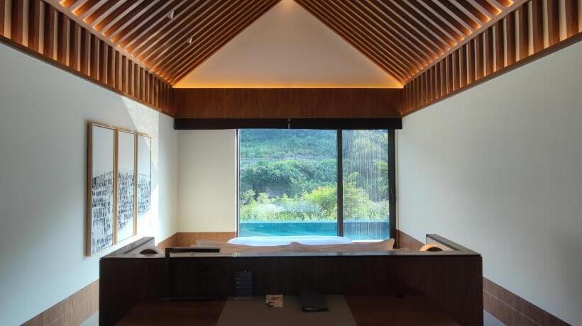 فيلا غرفة نوم واحدة مع مسبح, Ahn Lan Xinchang