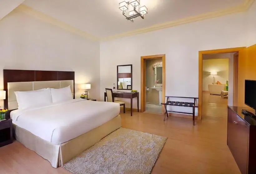 3 Bedroom Suite, Al Safir Tower   Residence