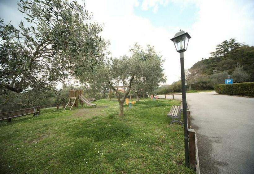 Трехместный Номер Deluxe Вид на Море, La Vista Agriturismo Boutique
