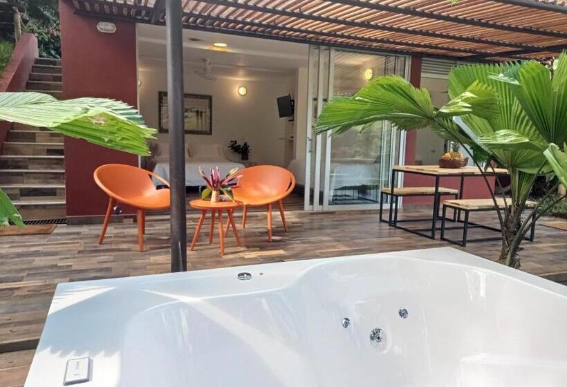 テラス付きスタンダードルーム, Tierra Negra Suite