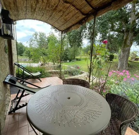 テラス付きスタンダードルーム, Chez Brunet Chambres D Hôtes Et Gîte