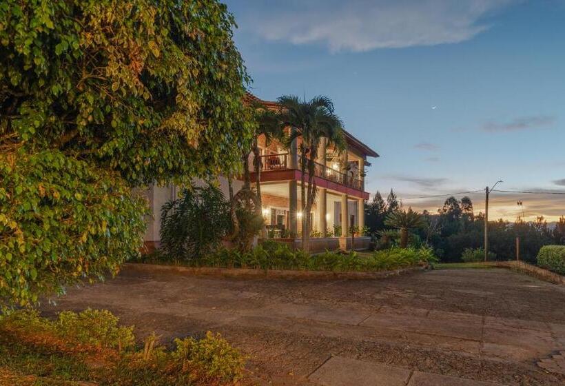 4인용 수피리어 룸, Granja Del Cafe Hotel Y Centro De Convenciones