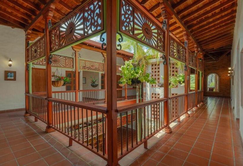 4인용 수피리어 룸, Granja Del Cafe Hotel Y Centro De Convenciones