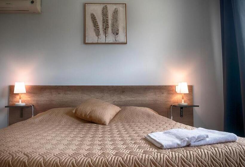 스탠다드 룸, Hôtel Les Lodges D Eauze