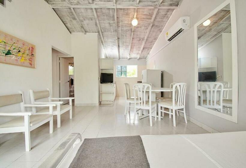 ２ベッドルームアパートメント, Kpre Coveñas