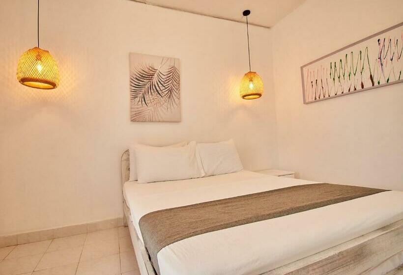 スタンダードルーム, Kpre Coveñas