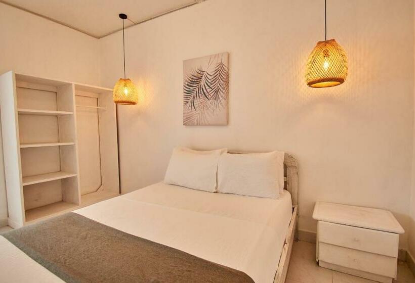 スタンダードルーム, Kpre Coveñas