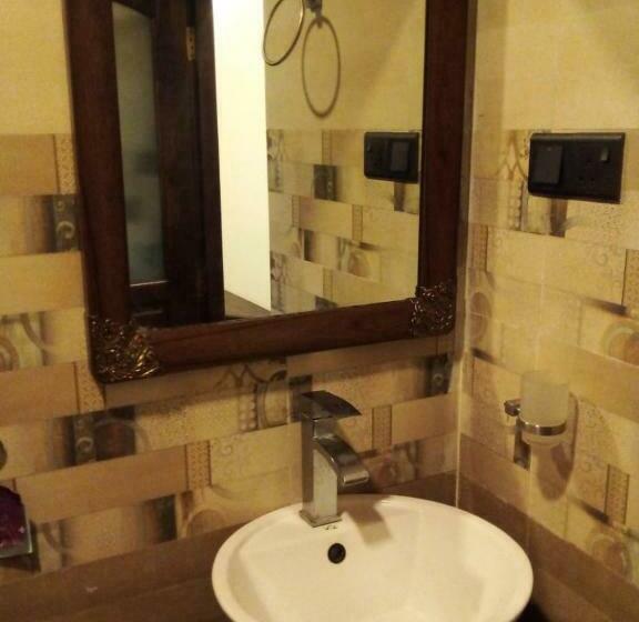 Deluxe Room, Mihisara Resort