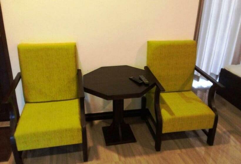 Deluxe Triple Room, Mihisara Resort