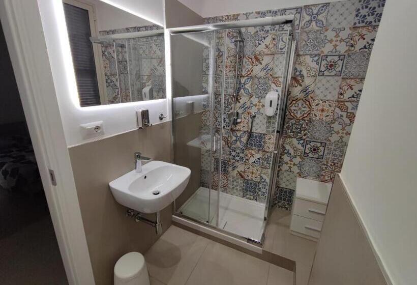 Standard Room, Salus Inn