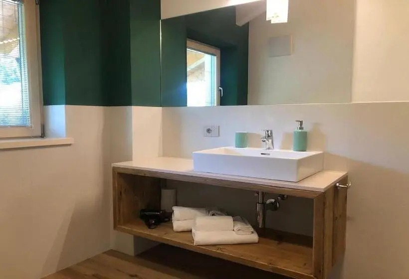 スタンダードトリプルルーム, B&b Le Stagioni Di Stava