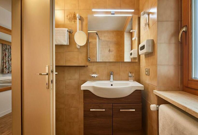 标准间, Pension Angelo