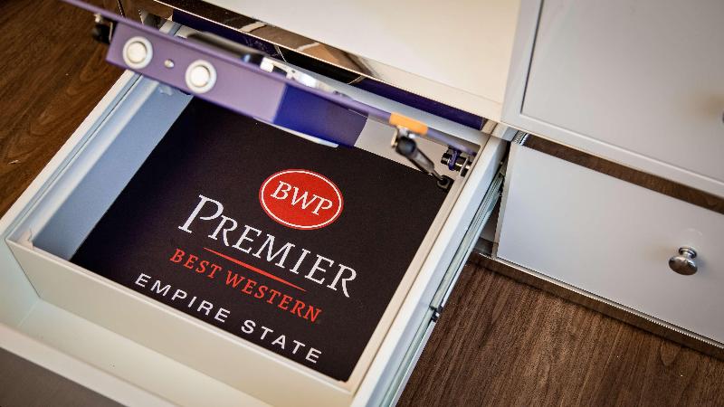 스탠다드 룸 킹사이즈 침대, Best Western Premier Empire State