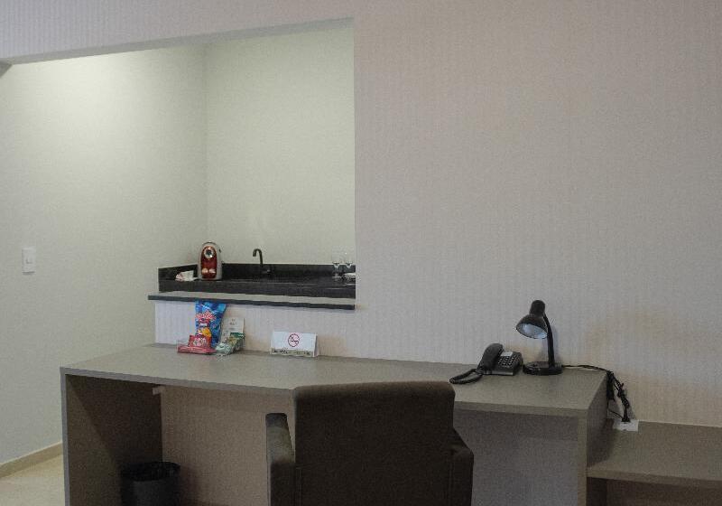 디럭스 룸, Bristol Infinity Rio Claro