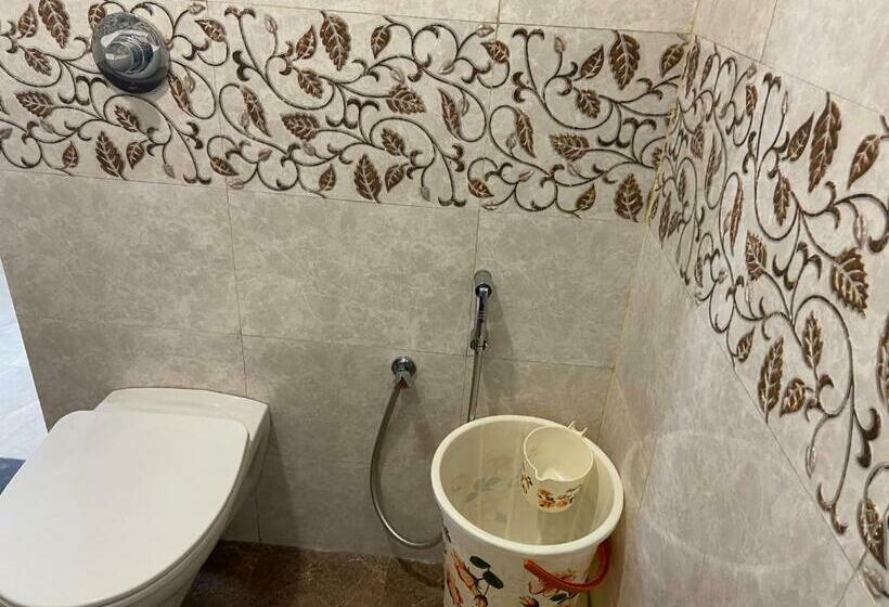 シティビュースイート, California Heights