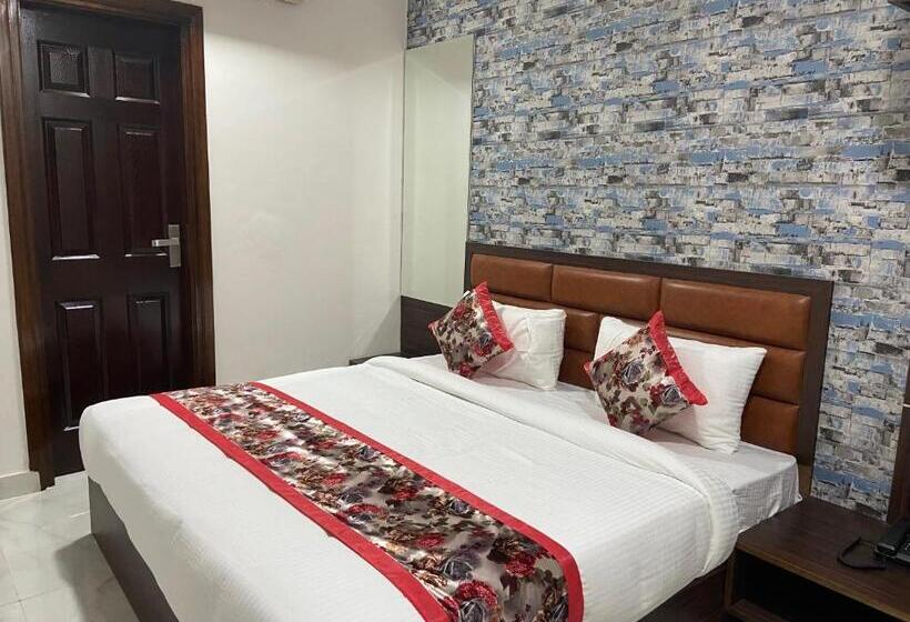 デラックスルーム, California Heights