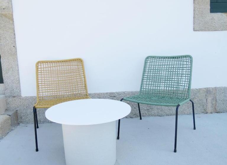 חדר סופריור, Faro Lariño