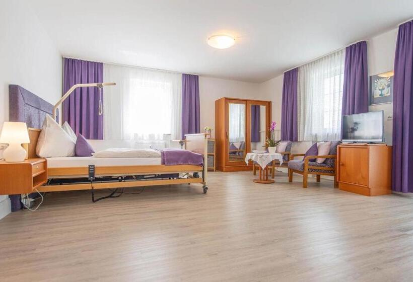 适合残疾人士使用的带超级大床的标准间, Garni Lichtquelle