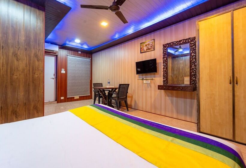 Deluxe Rum, Itsy Hotels Sun N Shade