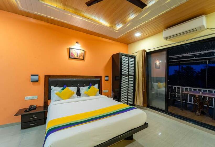 Superior Rum, Itsy Hotels Sun N Shade