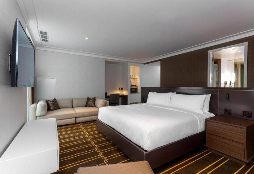 디럭스 룸, Sutton Place Hotel Toronto