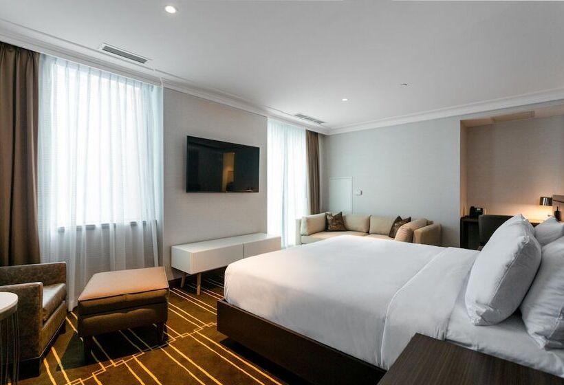 디럭스 룸, Sutton Place Hotel Toronto