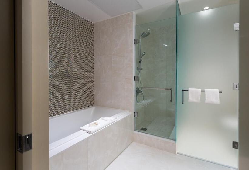 로얄 스위트, Sutton Place Hotel Toronto