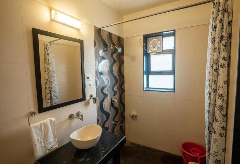 חדר סטנדרט, New Panchratna