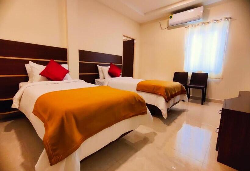 חדר משפחתי, Thaai Residency