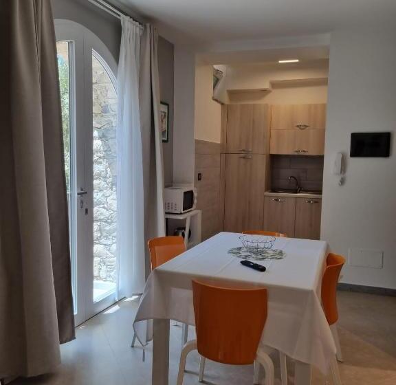 Апартаменты 1 Спальня Нижний Этаж, Villa Glamour