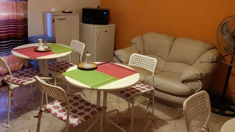 带共用浴室的标准房间, Magione Apartment&rooms