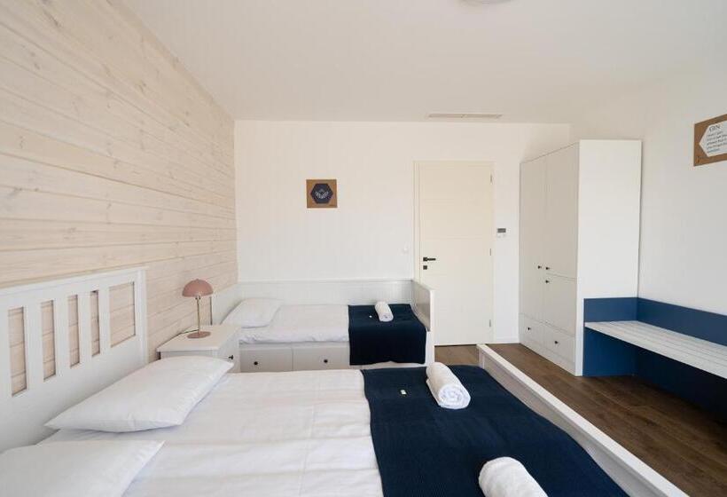 家庭套房, Rózsabors Hévíz