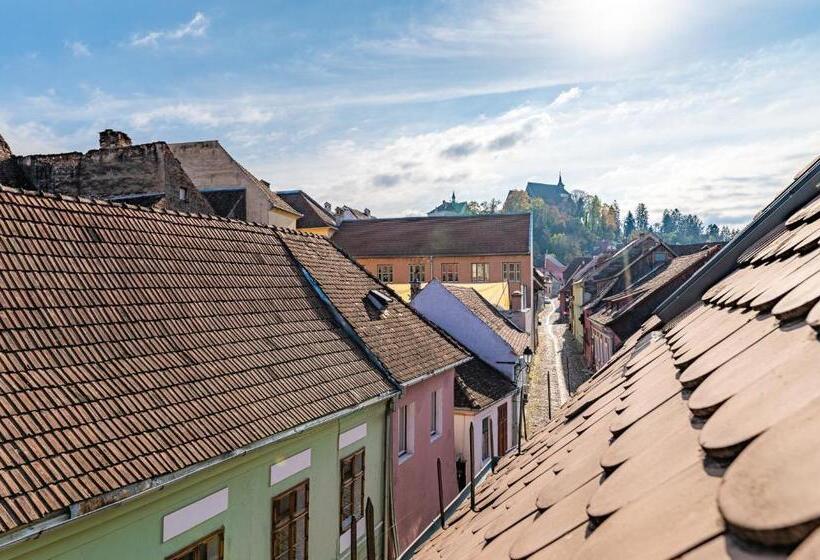 Habitaci�n Est�ndar Abuhardillada, Boutique Hotel Von Graf