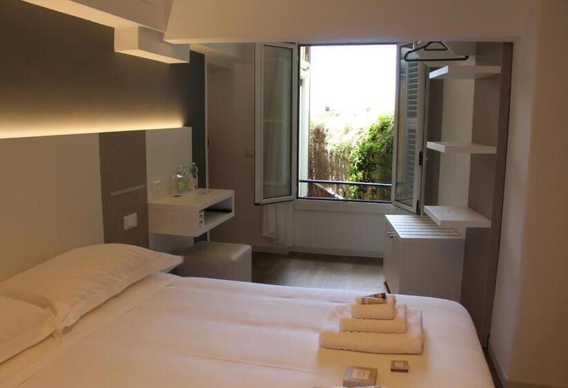 スタンダードルーム, Albergo Augusta B&b