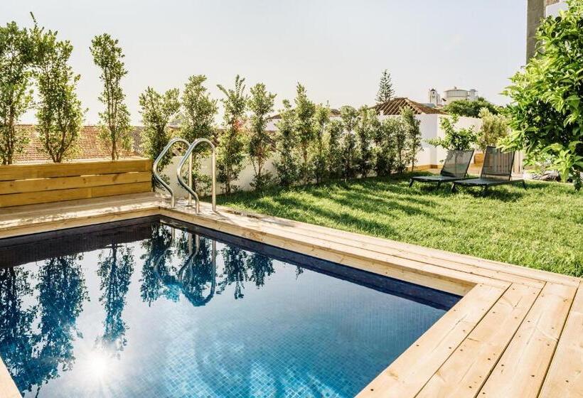 Номер Deluxe, Colégio Charm House