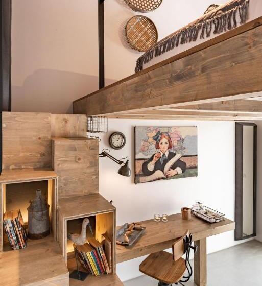 Люкс с Бассейном, Colégio Charm House