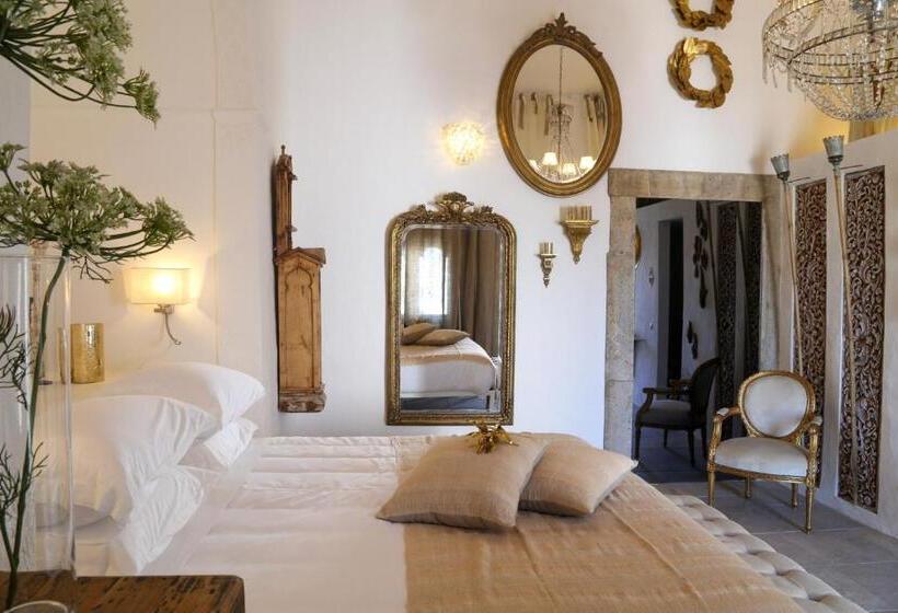 Люкс Вид на Город, Colégio Charm House