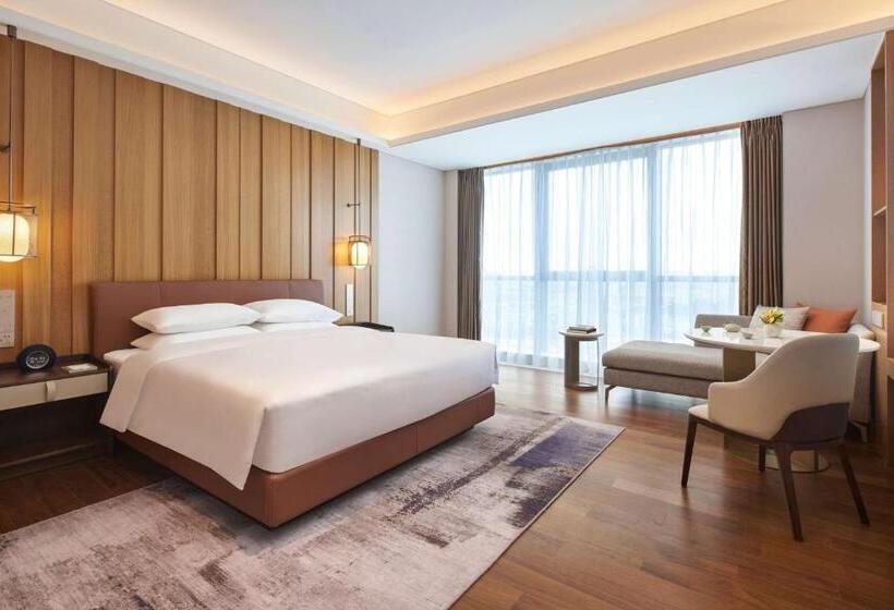 Номер Клуб Кровать Кинг, Hyatt Regency Guangzhou Zengcheng