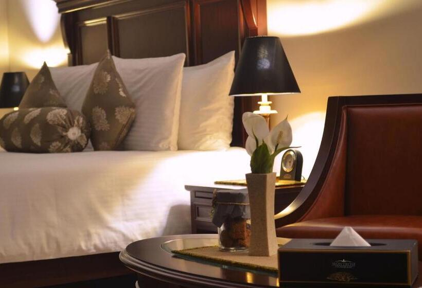 غرفة ديلوكس مزودة بشرفة, Montrose Golf Resort & Spa