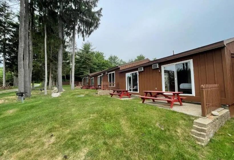２ベッドルームアパートメント, Mohican Resort Motel, Conveniently Located To All Lake George Attractions